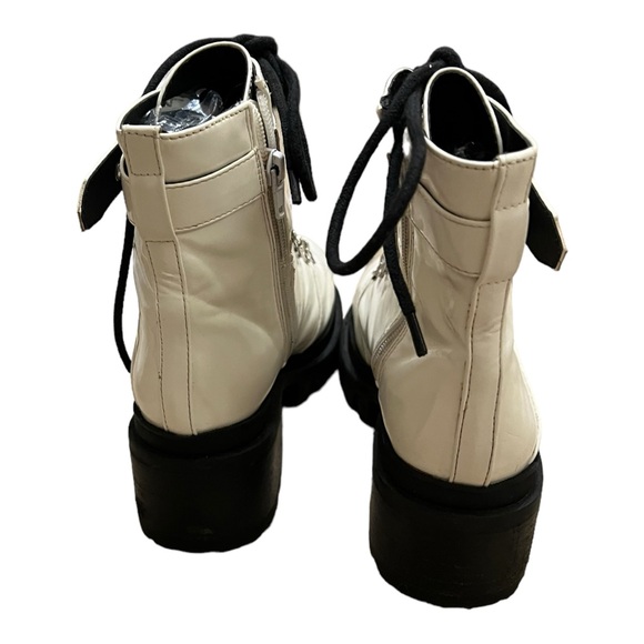 Jeffrey Campbell Czech Combat White Ankle Boots, Size 6 Lug Sole Platform - Picture 4 of 15